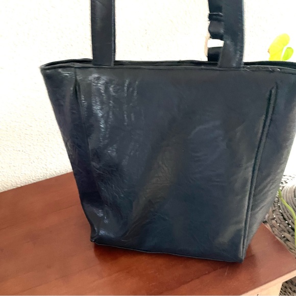 Utility pocket Navy blue vegan leather tote - Picture 6 of 6